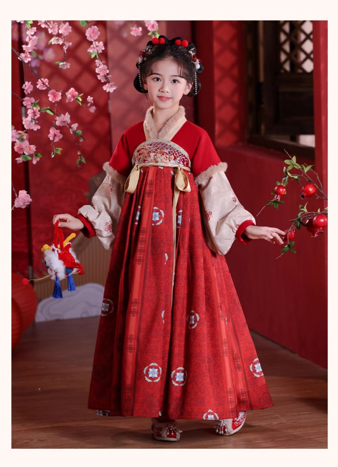 Children’s Winter Hanfu Dress | Elegant Thickened Tang Suit Cheongsam for New Year