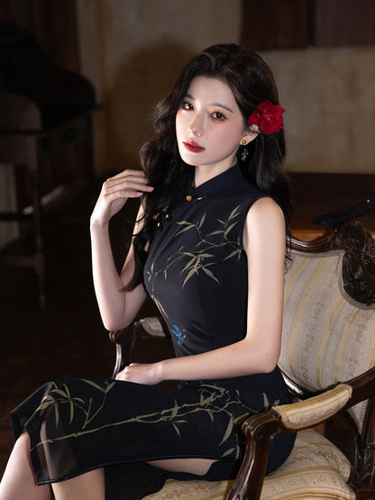 Elegant Black Cheongsam – 2025 Sleeveless Slim Fit Dress