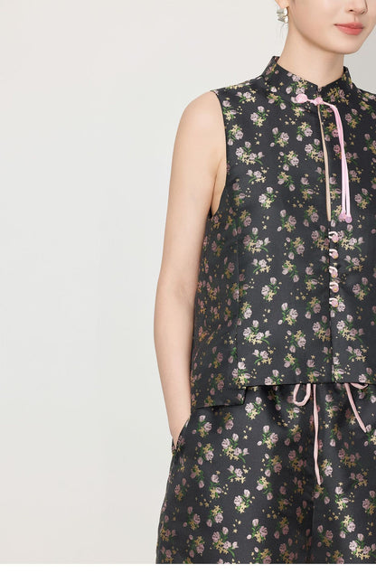 Light National Style Jacquard Sleeveless Vest & High Waist Shorts