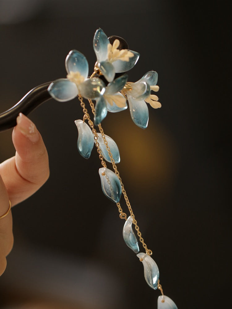 Ink Blue Magnolia Hairpin | New Chinese Style Elegant Wooden Accessory