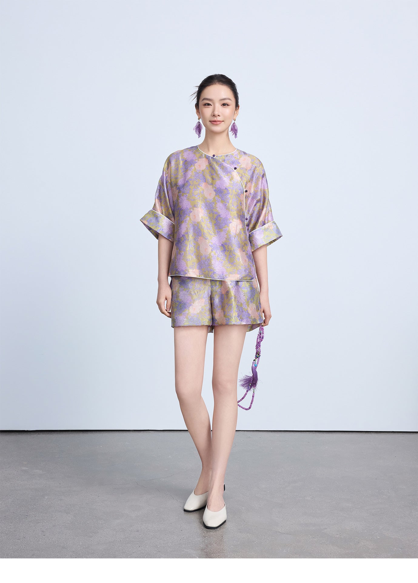 Elegant Chinese Style Summer Top & Shorts Outfit