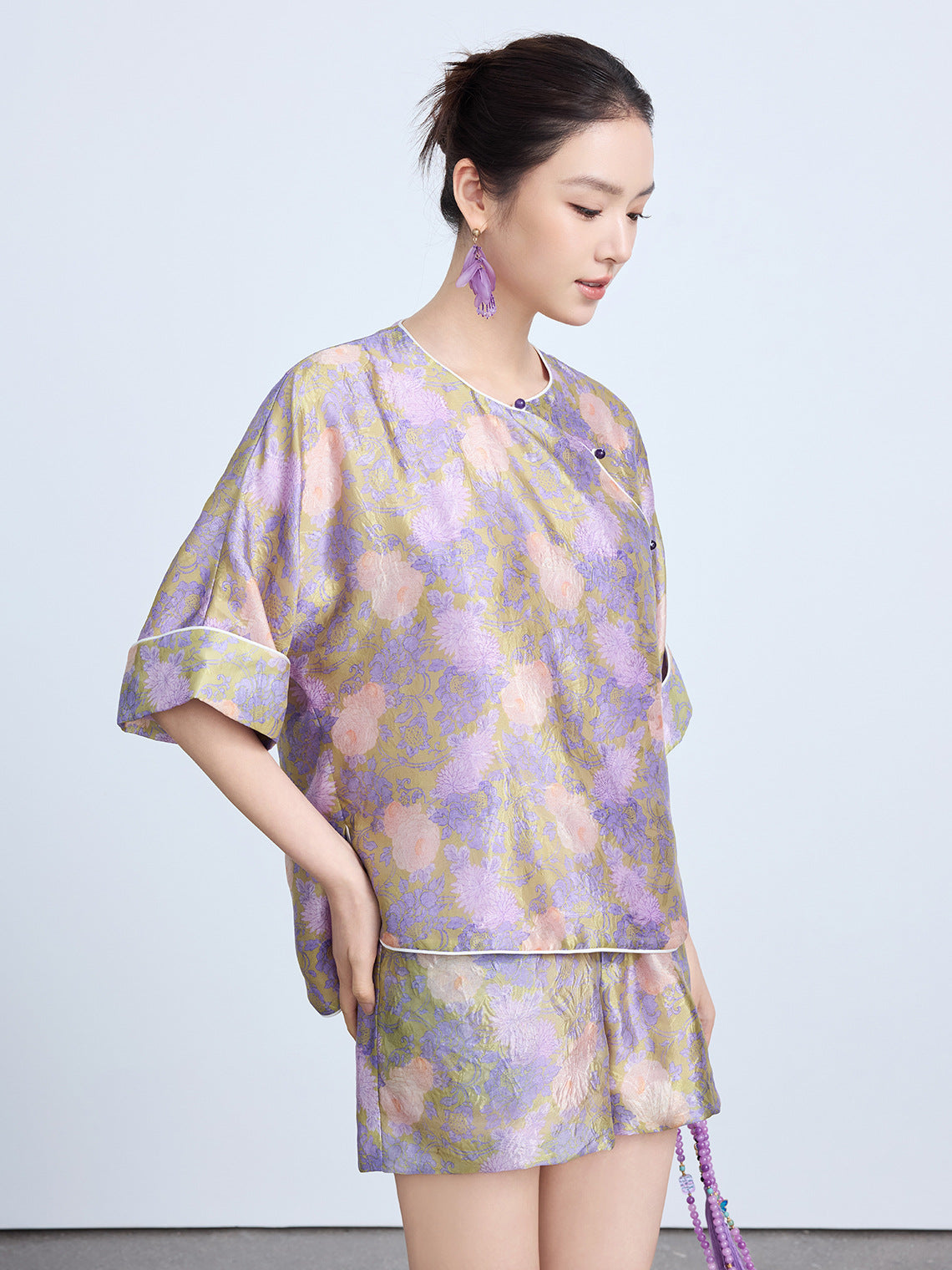 Elegant Chinese Style Summer Top & Shorts Outfit