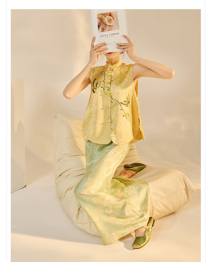 High-End Embroidery Stand Collar Vest & Jacquard Mermaid Skirt