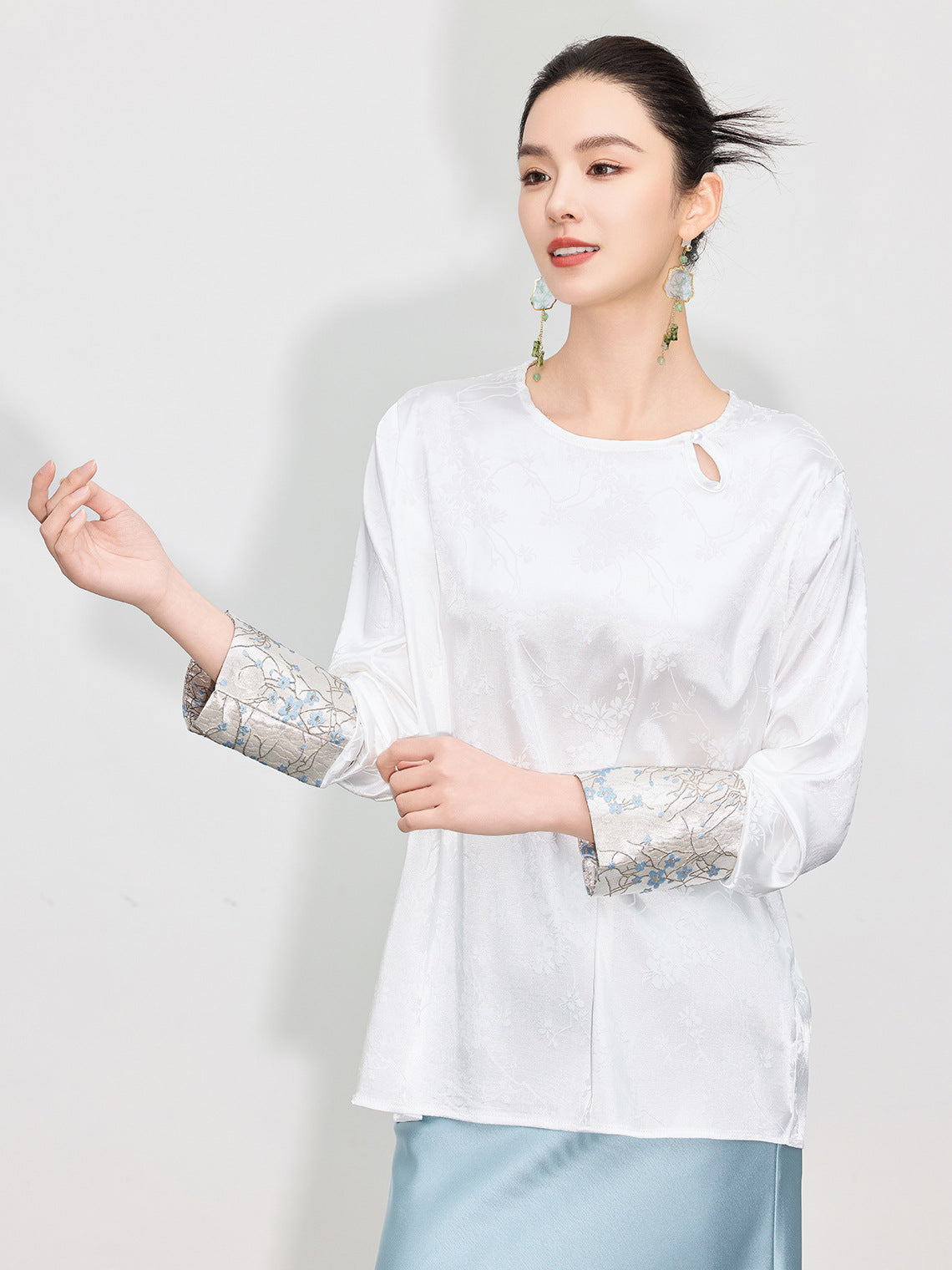 Elegant Spring Jacquard Hollow Shirt for Women
