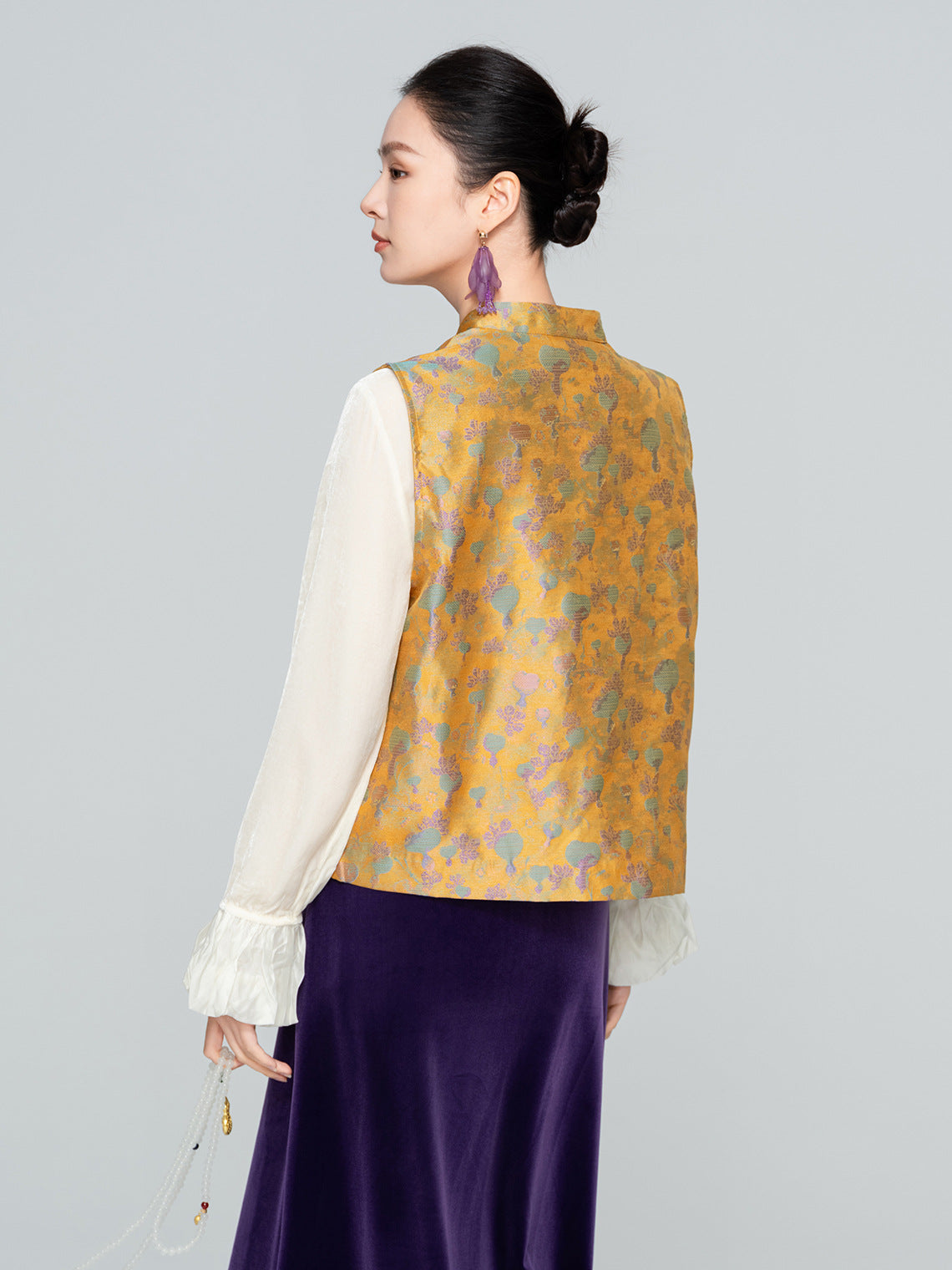 Stylish Sleeveless Vest with Stand Collar