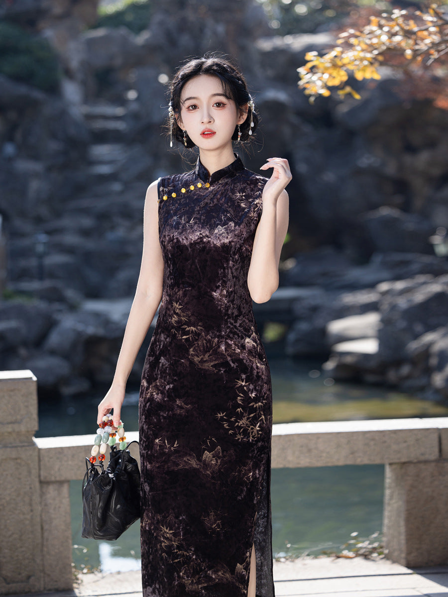 New Chinese Style Black Velvet Cheongsam – Slim Fit Dress