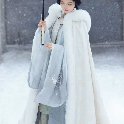 White Woolen Hanfu Cloak – Winter Thickened Fleece Cape for Women
