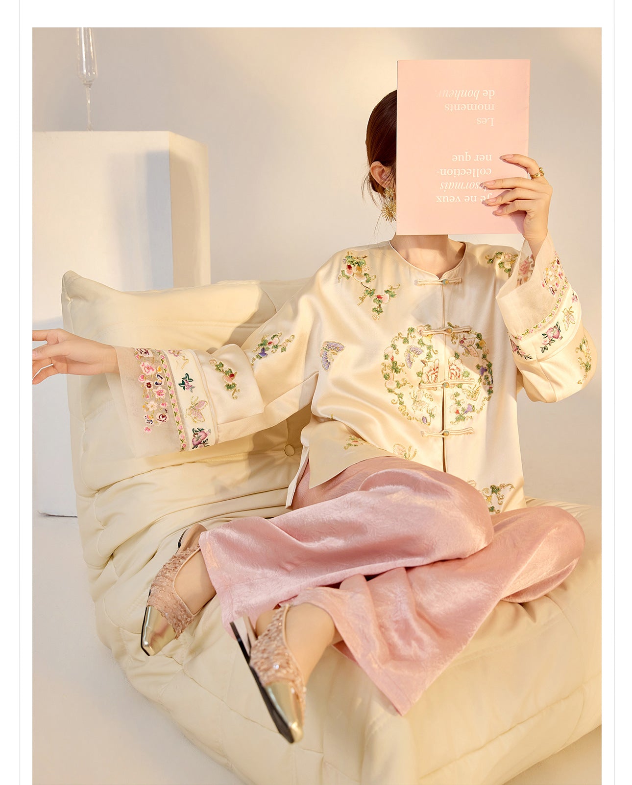 2026 Autumn New Chinese Style Printed Embroidered Acetate Coat for Women