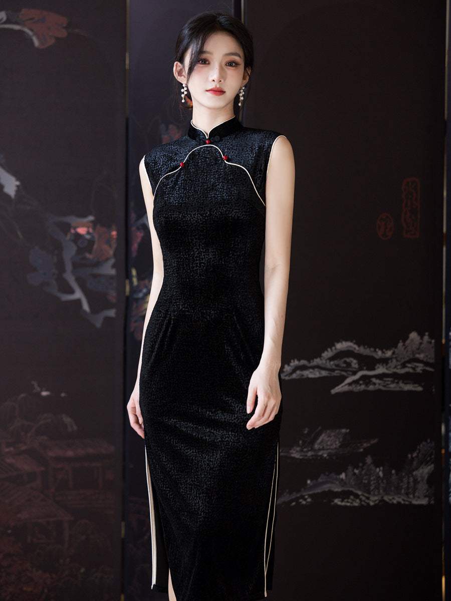 Retro Elegant Black Cheongsam – 2025 New Women's Dress