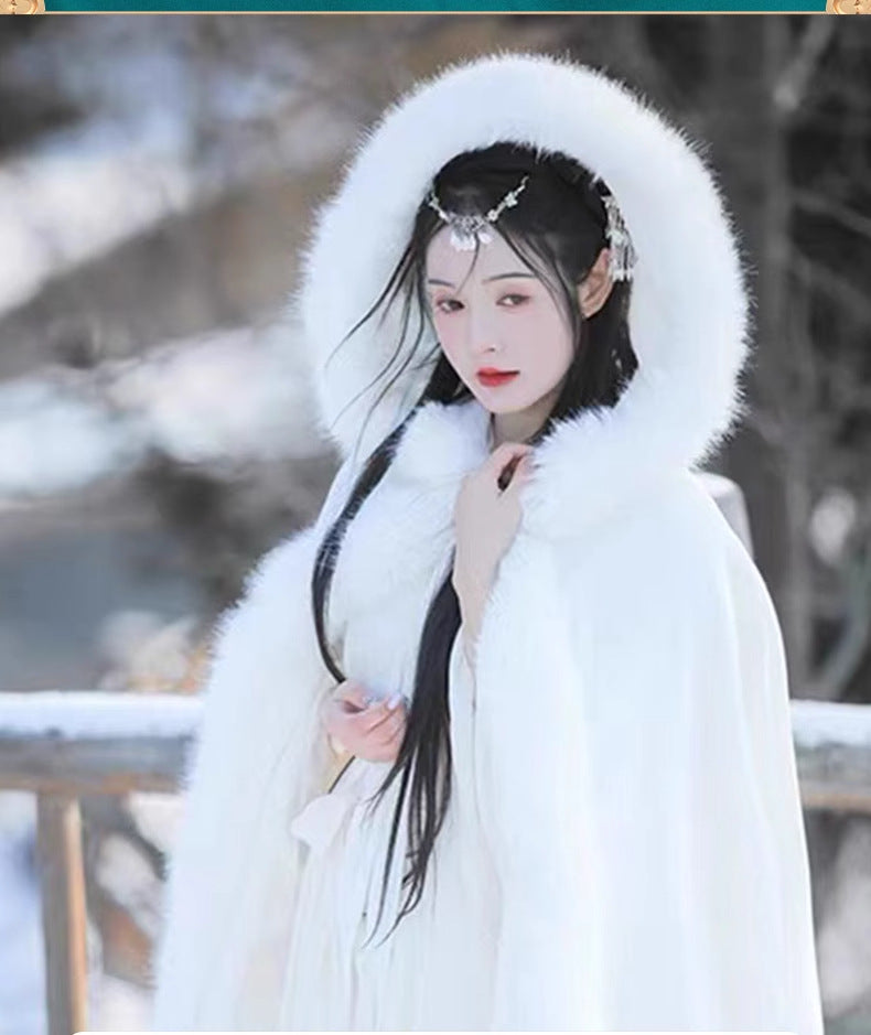 Winter Hanfu Cloak for Women – Thick Fleece Fur Collar Warm Cape