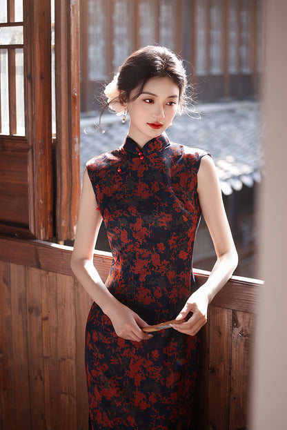 Slim Fit Retro Qipao – Elegant Long Chinese Dress