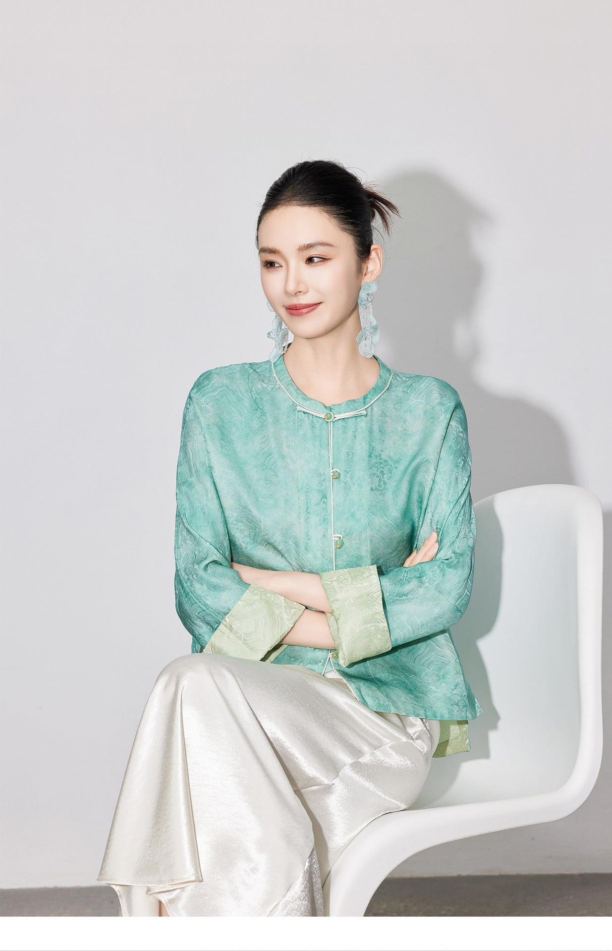 Chic High-End Diagonal Cut Satin Mermaid Skirt