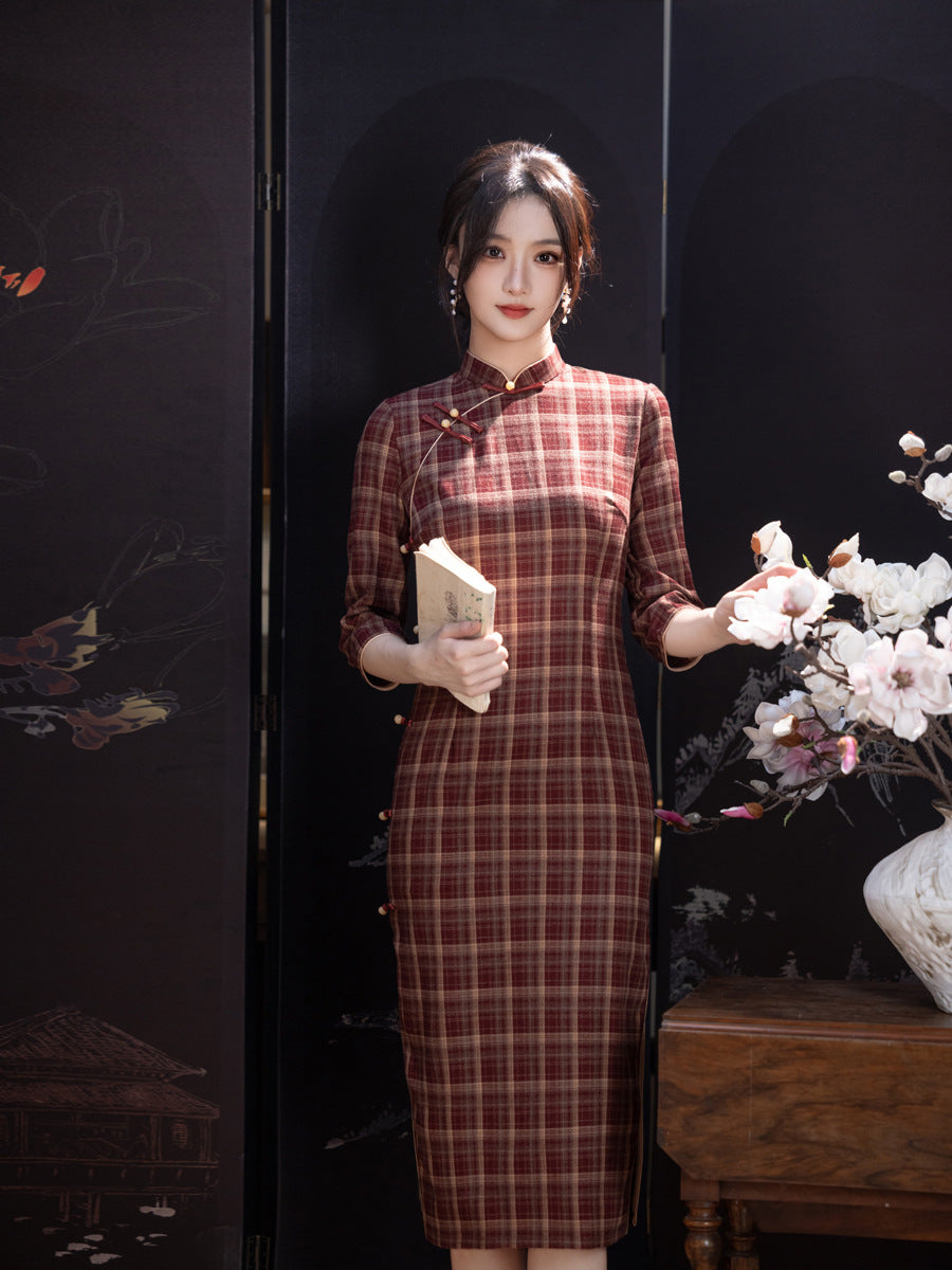 Improved Youth Style Qipao – Three-Quarter Sleeve Daily Dress