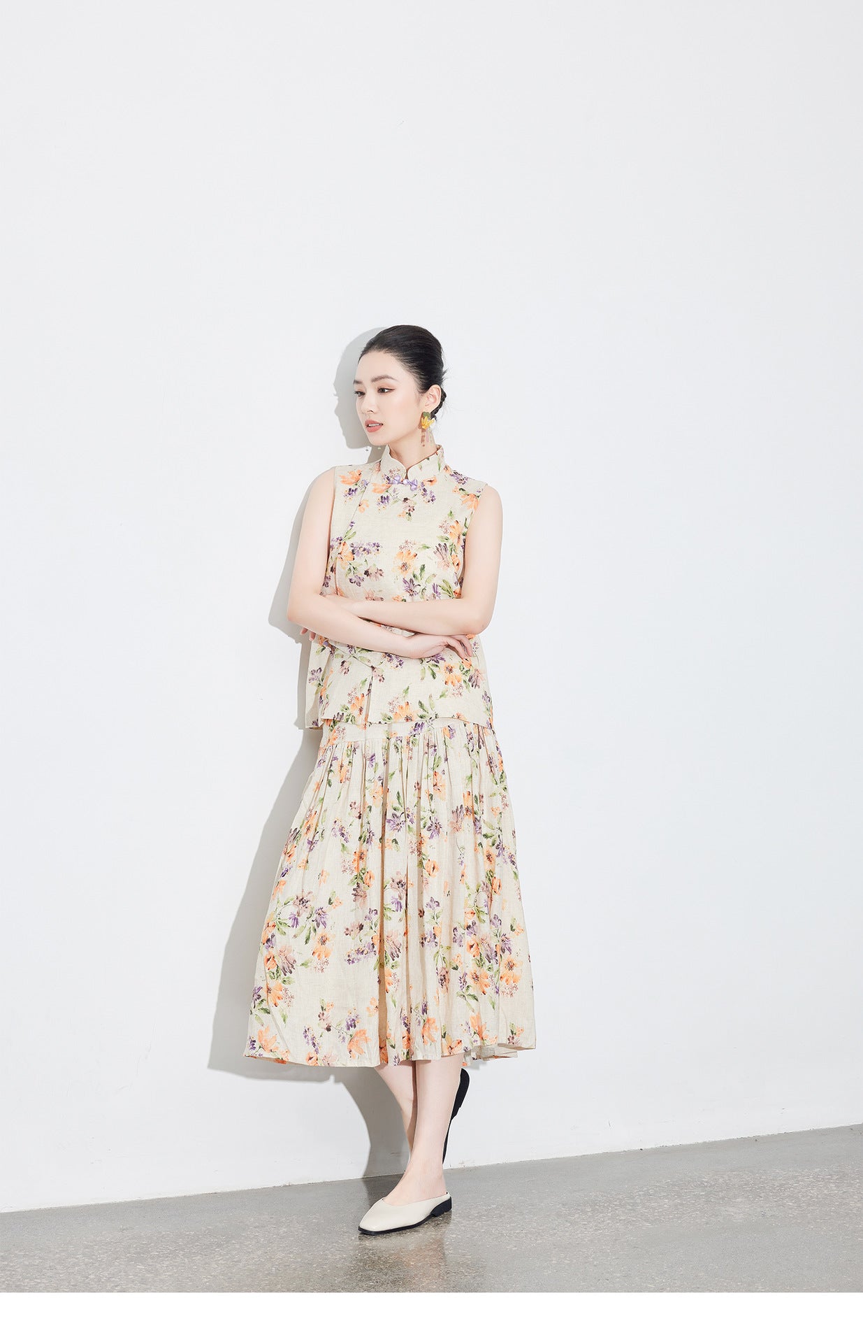 High-End Linen Sleeveless Button Top & Slimming Skirt for Women