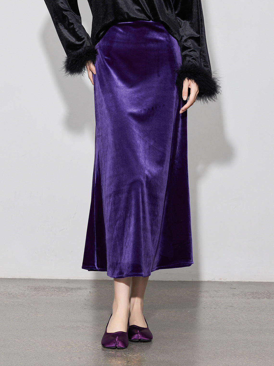 Chic Vintage High-Waist Velvet Long Skirt