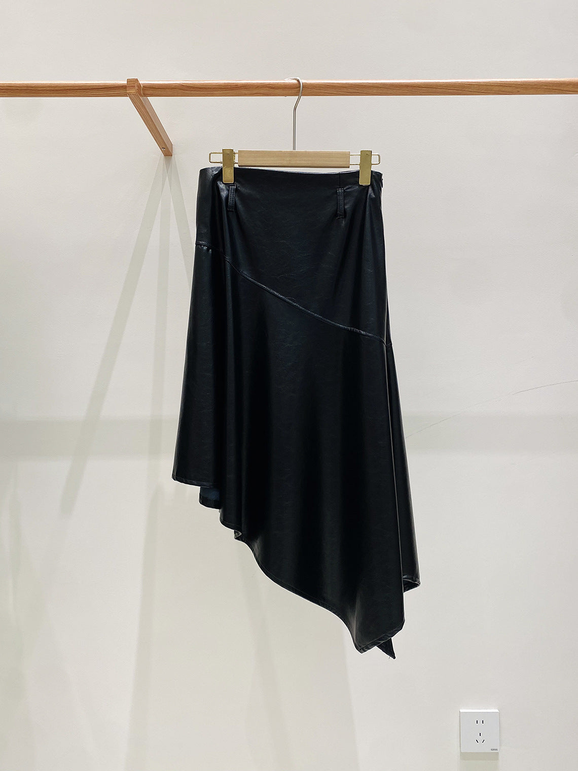 Autumn High-Waist Leather Slit Skirt for Women