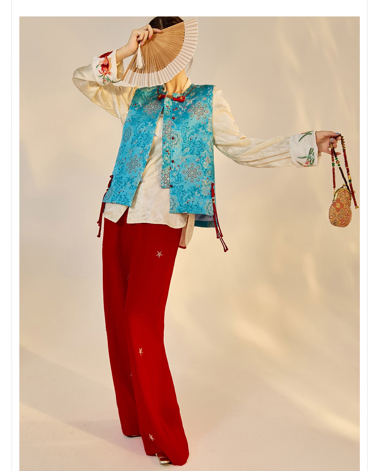 Early Autumn Retro Embroidered Vest | New Chinese Style Women's Top