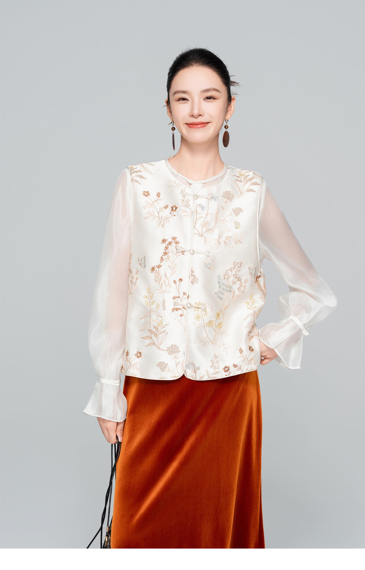 High-End Embroidered Sleeveless Vest for Women