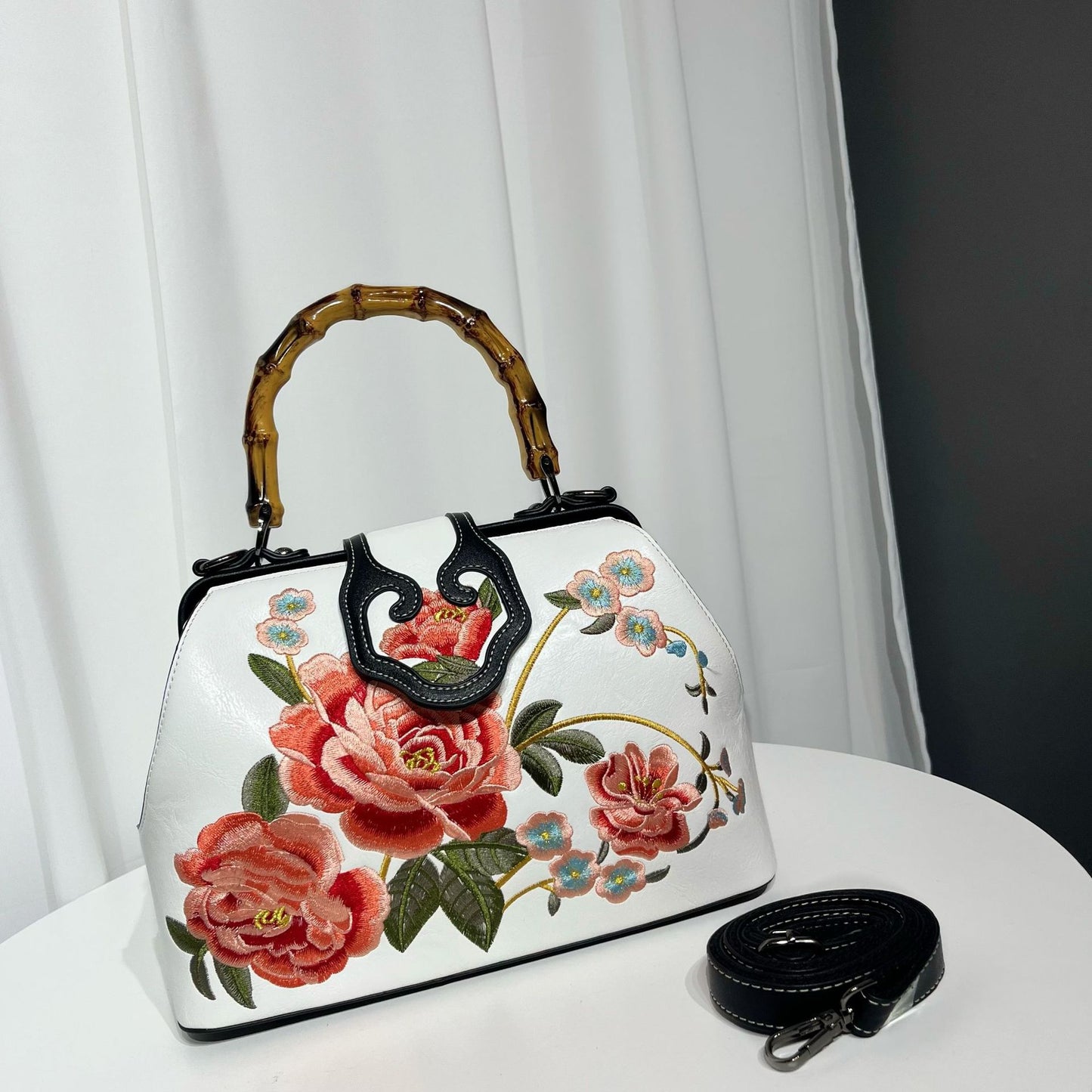 Vintage Chinese Embroidered Bag — Elegant Shoulder Crossbody for Women