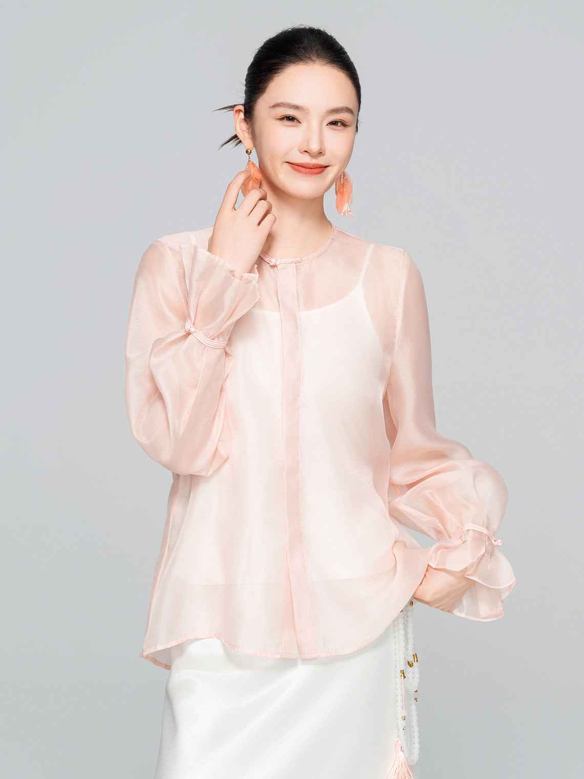 High-End Flared Sleeve Round Neck Women's Shirt