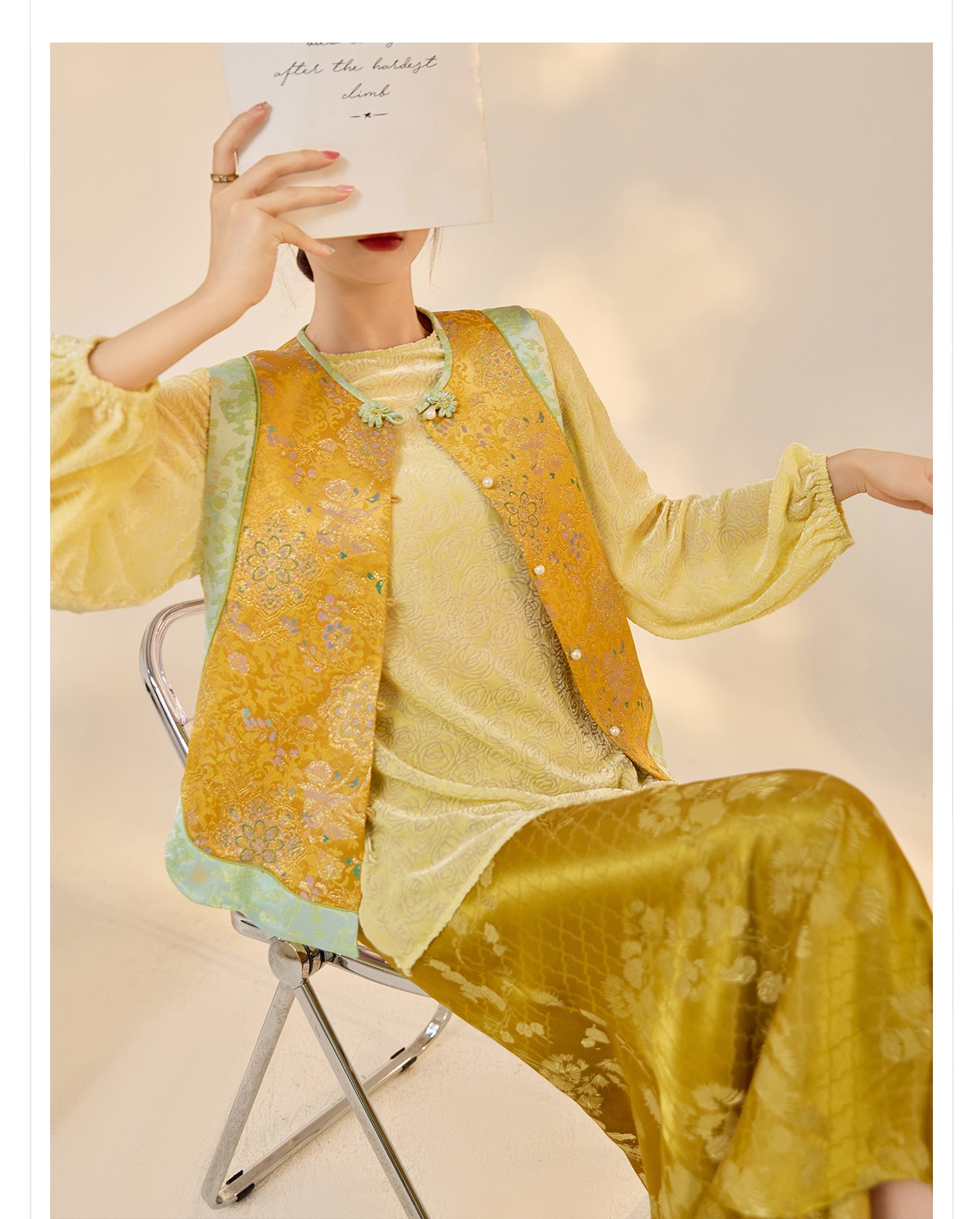 High-End Floral Embroidered Vest – Stylish Women's Top