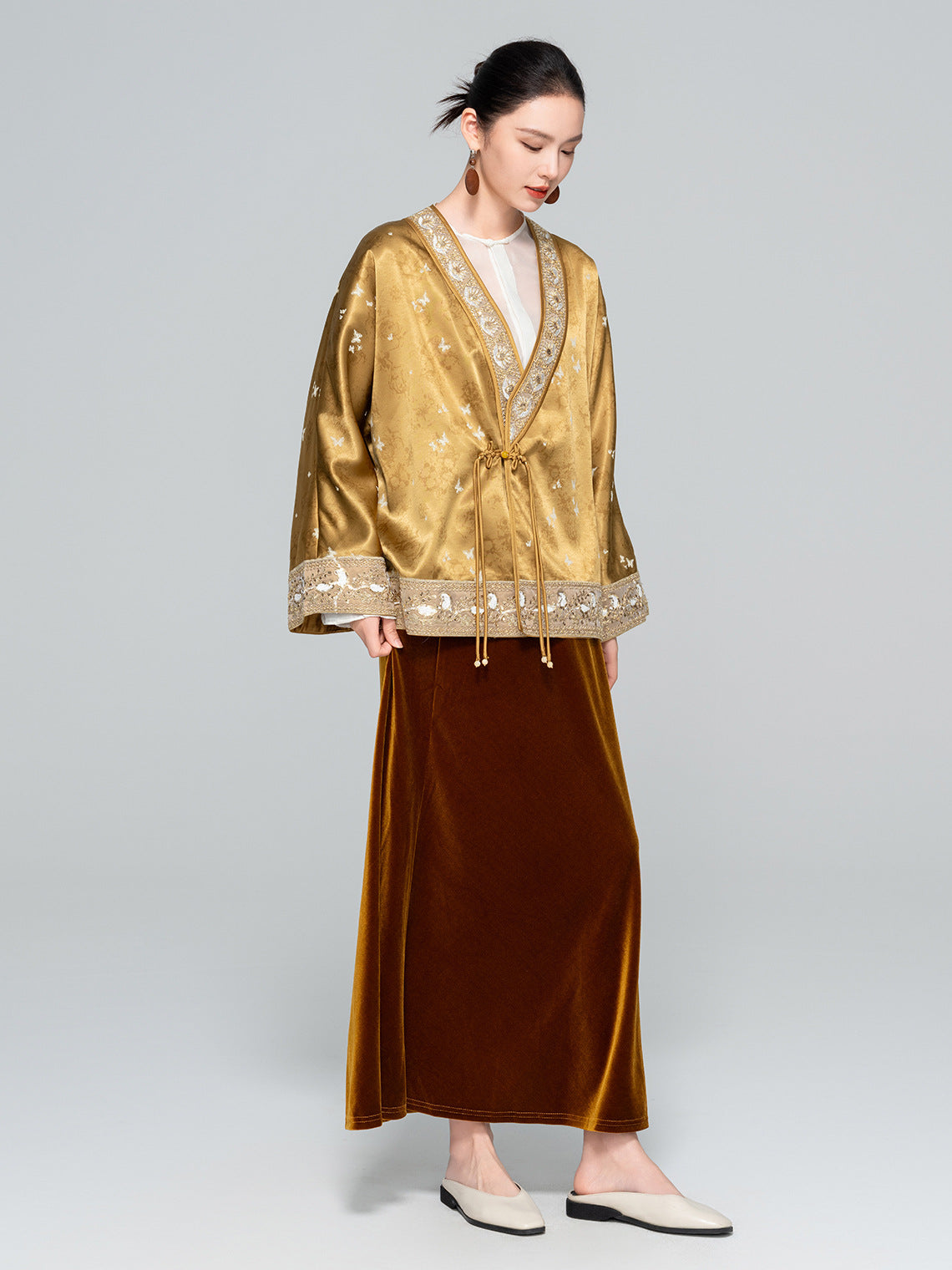 High-End Butterfly Embroidered Outerwear for Women