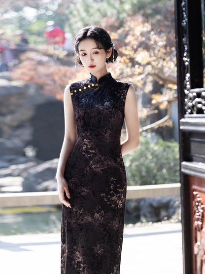 New Chinese Style Black Velvet Cheongsam – Slim Fit Dress
