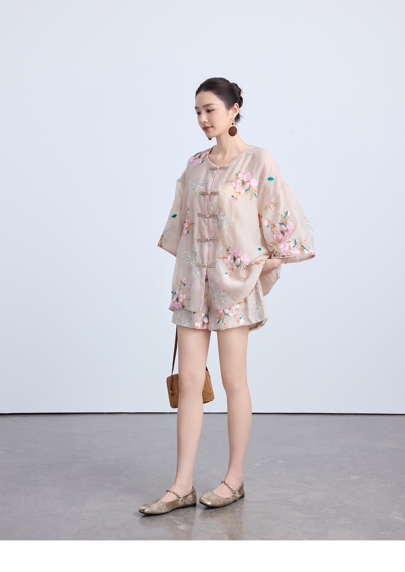 Chinese Style Embroidered Top & Shorts Set New Loose Two-Piece Outfit