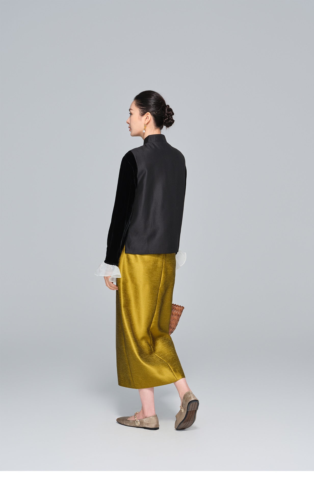 Stylish Black Stand Collar Tank Top