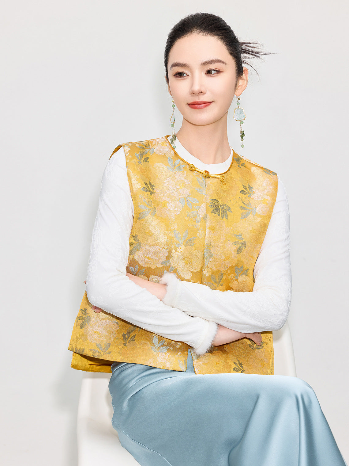 Stylish Retro Jacquard Vest for Women