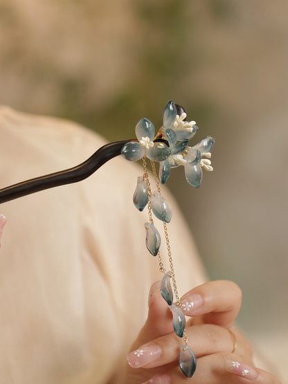 Ink Blue Magnolia Hairpin | New Chinese Style Elegant Wooden Accessory