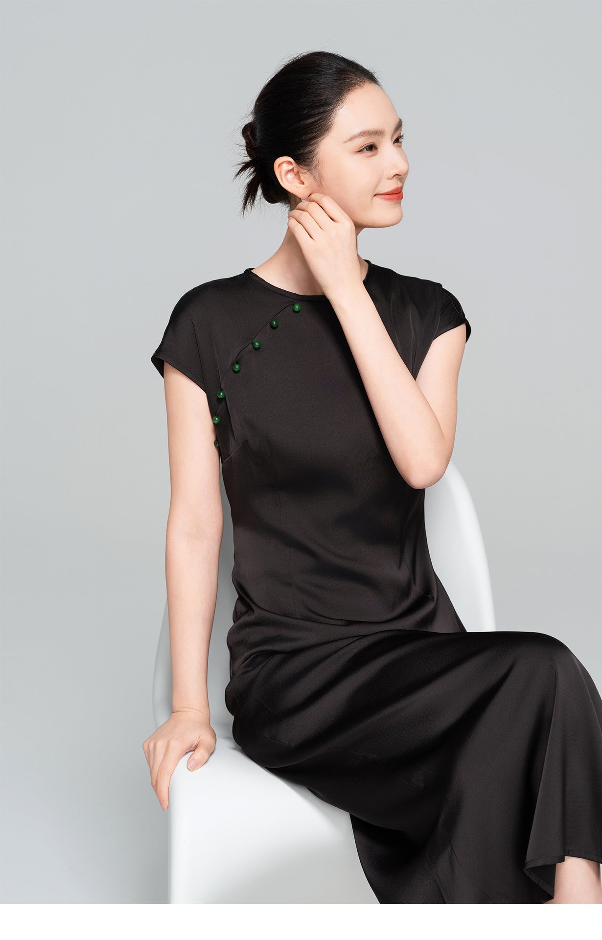 Artistic Improved Qipao – New Chinese Retro Side-Slit Dress