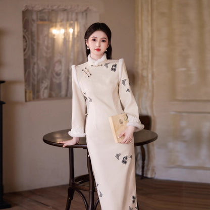 White Fleece-Lined Winter Qipao | Thickened Long-Sleeve Retro Dress 2025