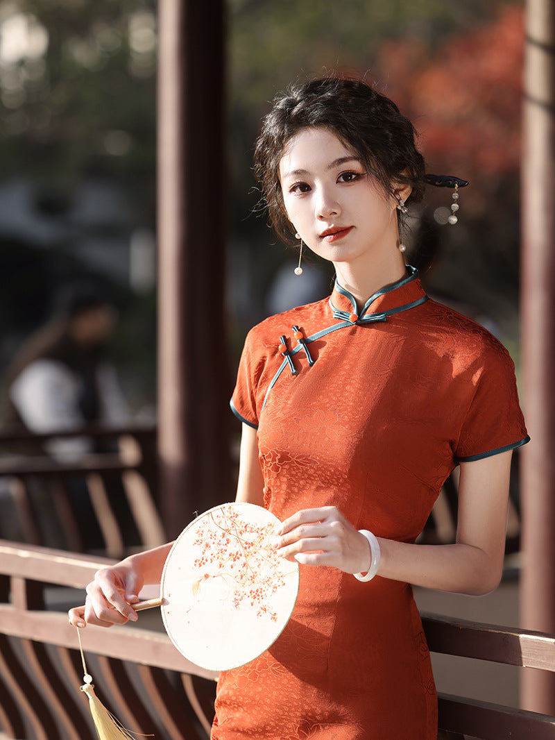 Improved Chinese Style Qipao – Slim Fit High-End Dress