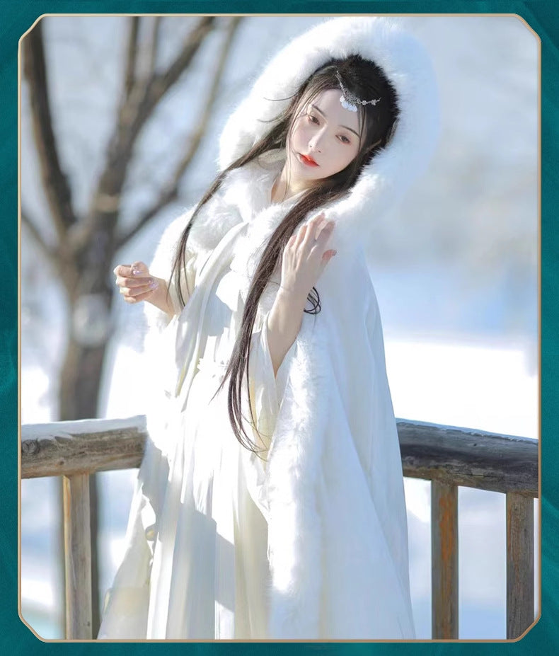 Winter Hanfu Cloak for Women – Thick Fleece Fur Collar Warm Cape