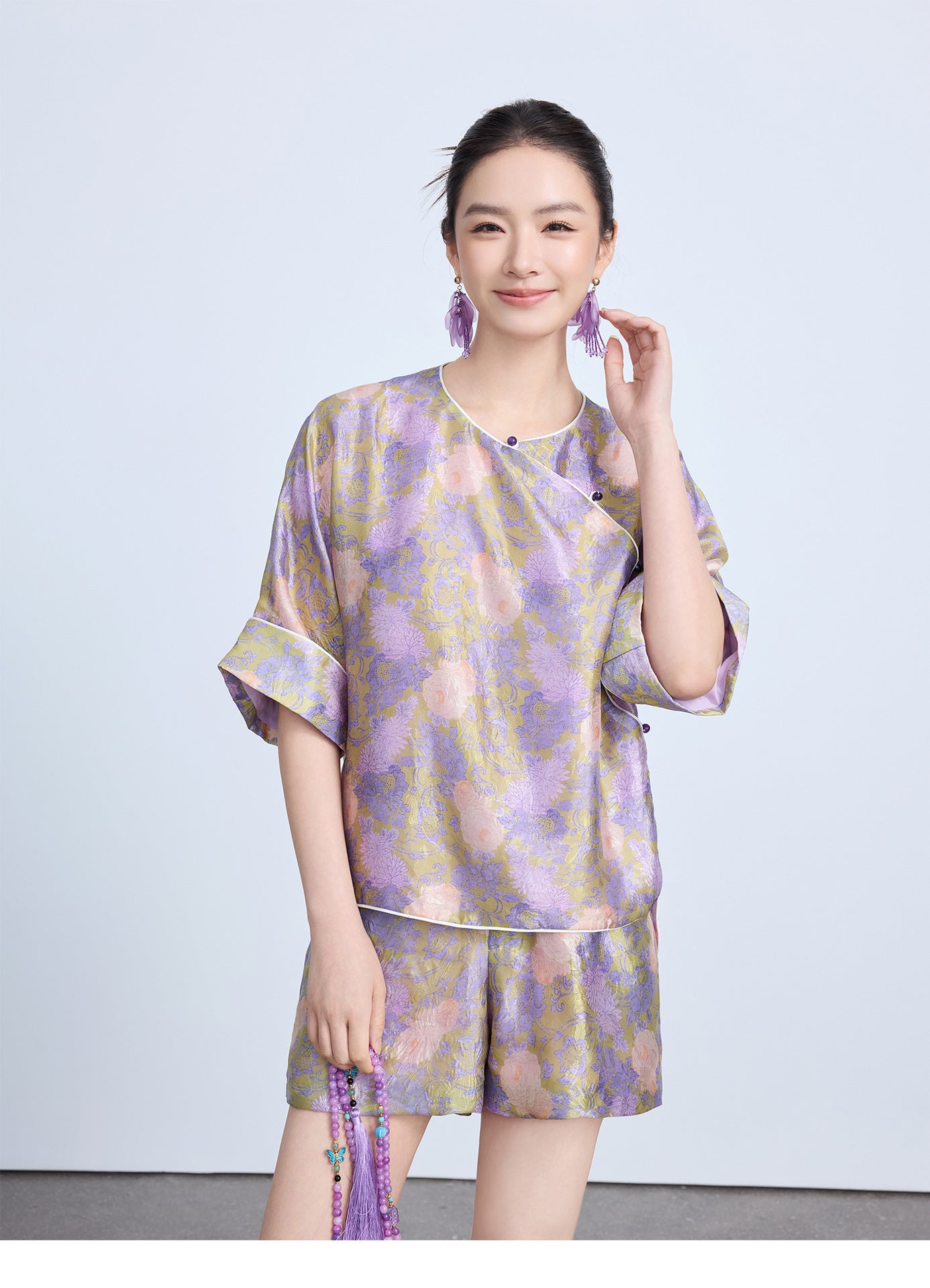 Elegant Chinese Style Summer Top & Shorts Outfit