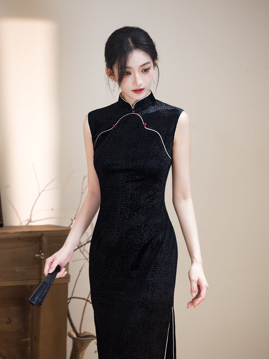Retro Elegant Black Cheongsam – 2025 New Women's Dress