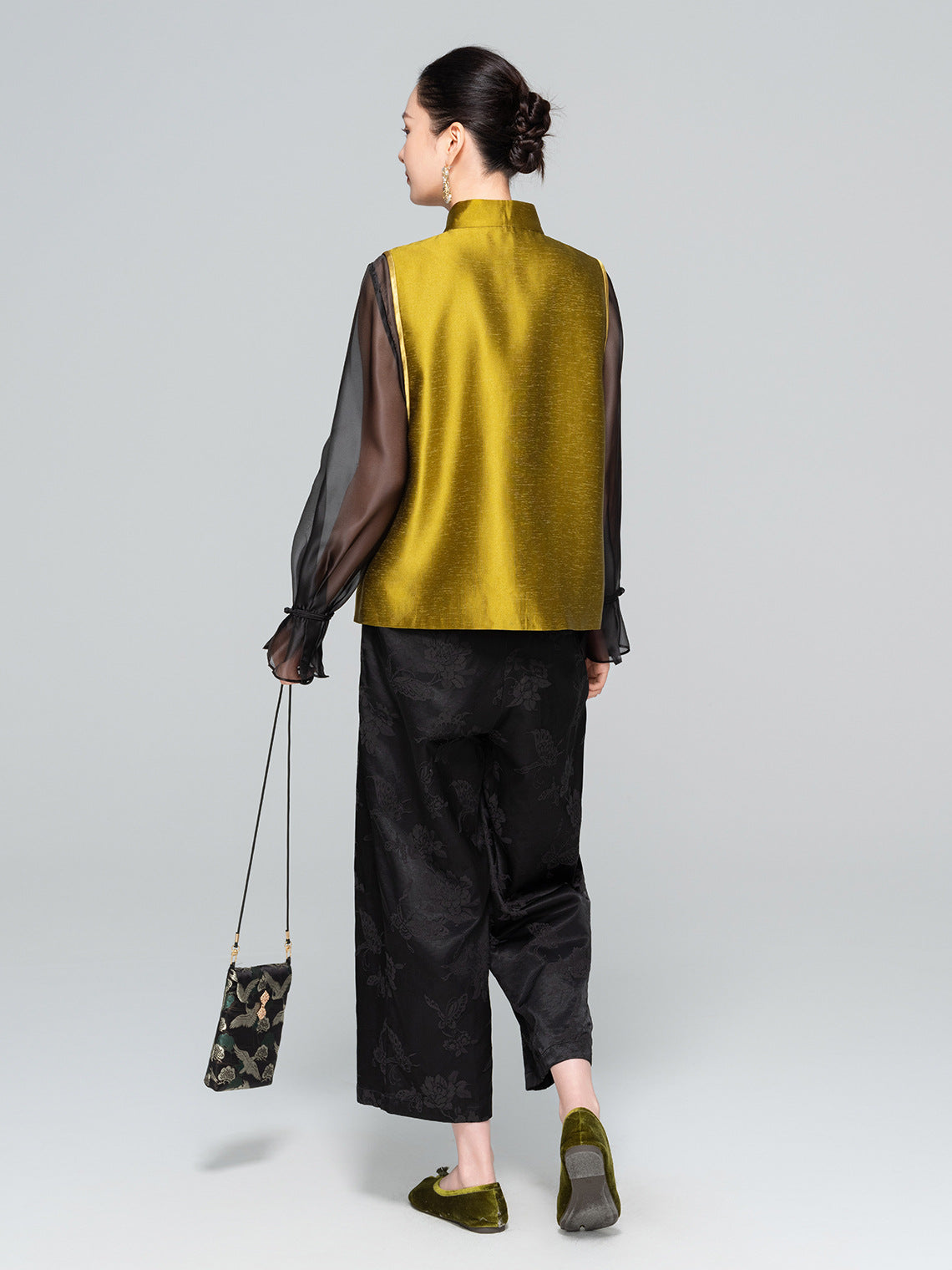 Elegant Stand Collar Button Sleeveless Layered Vest