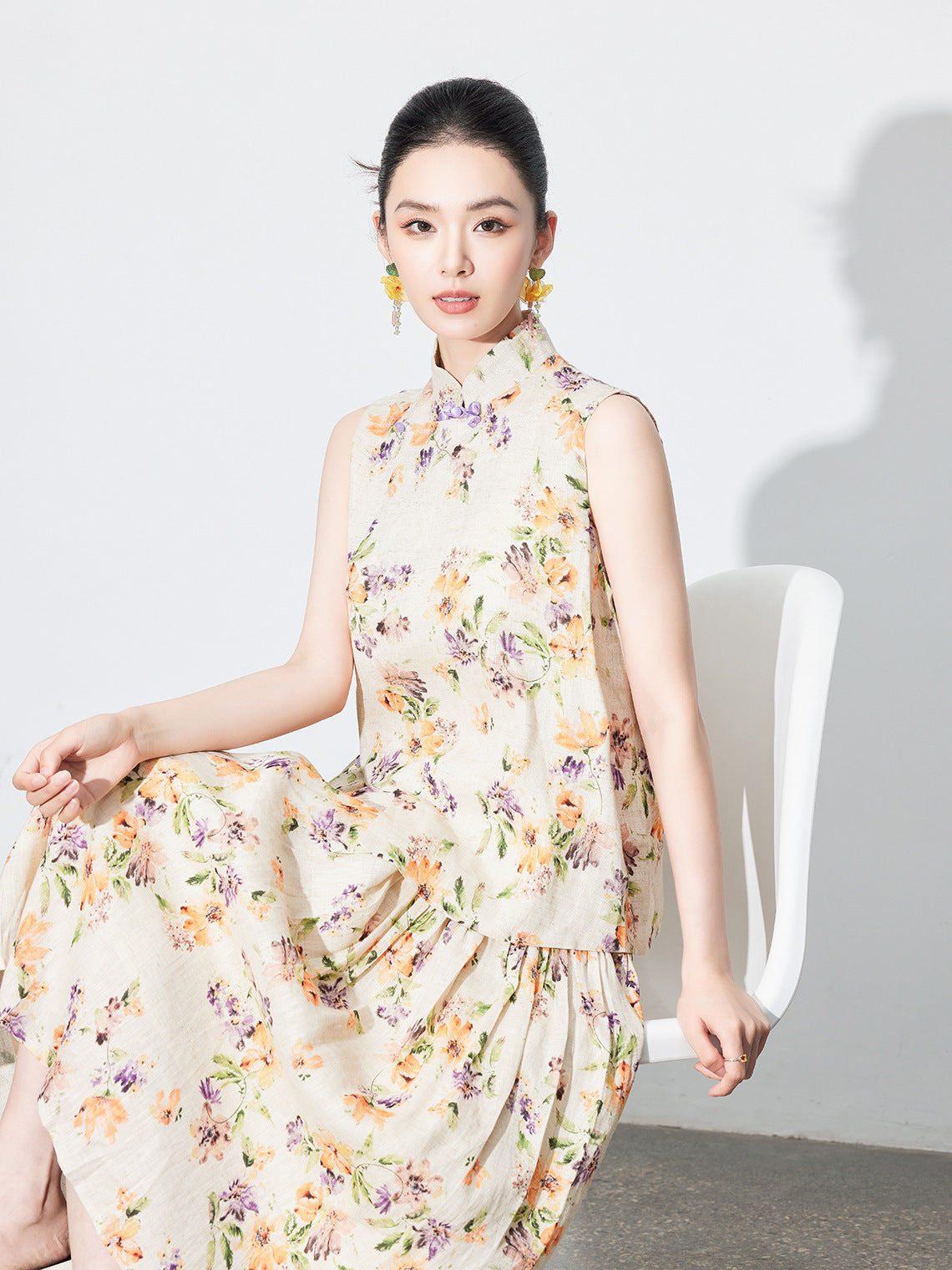 High-End Linen Sleeveless Button Top & Slimming Skirt for Women