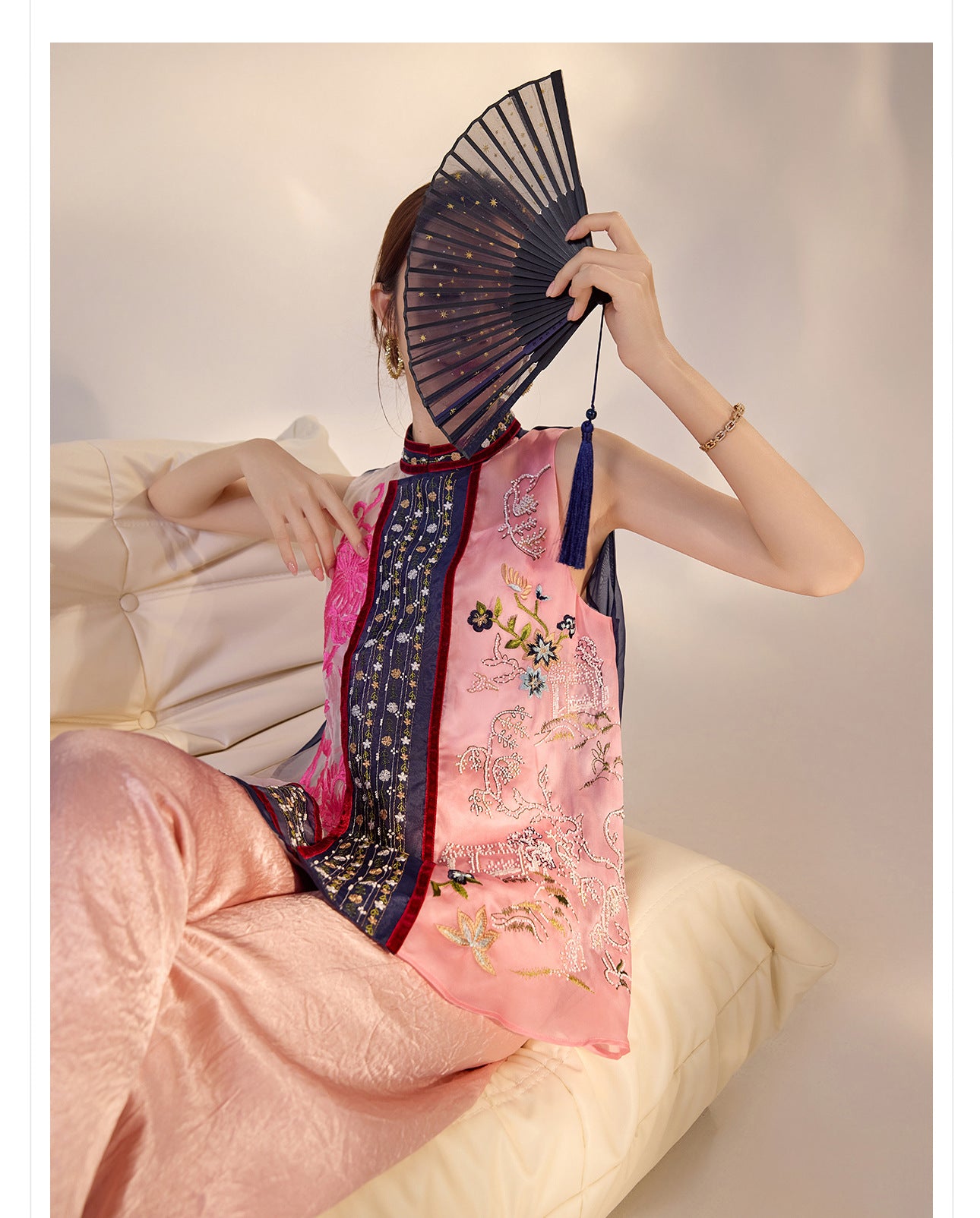 2026 New Chinese Embroidered Colorblock Mulberry Silk Vest Top