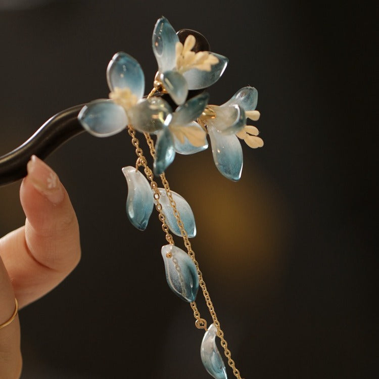 Ink Blue Magnolia Hairpin | New Chinese Style Elegant Wooden Accessory