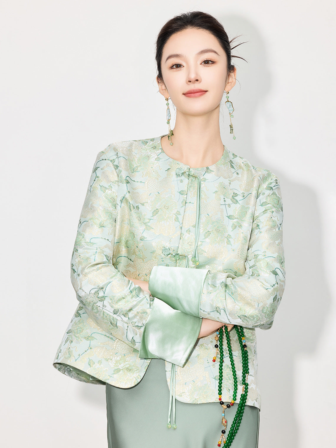Elegant Chinese Style Long Sleeve Jacquard Top