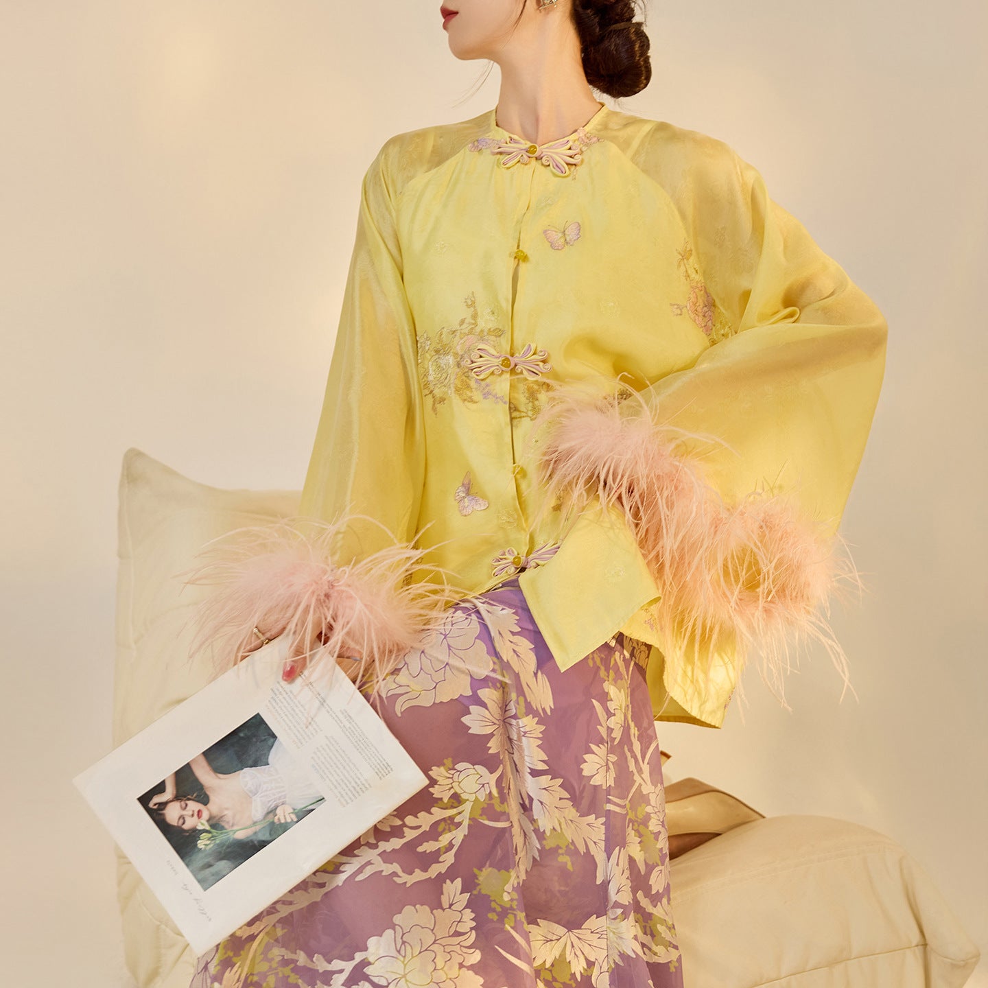 New Chinese Embroidered Feather Sleeve Patchwork Top & Skirt Set