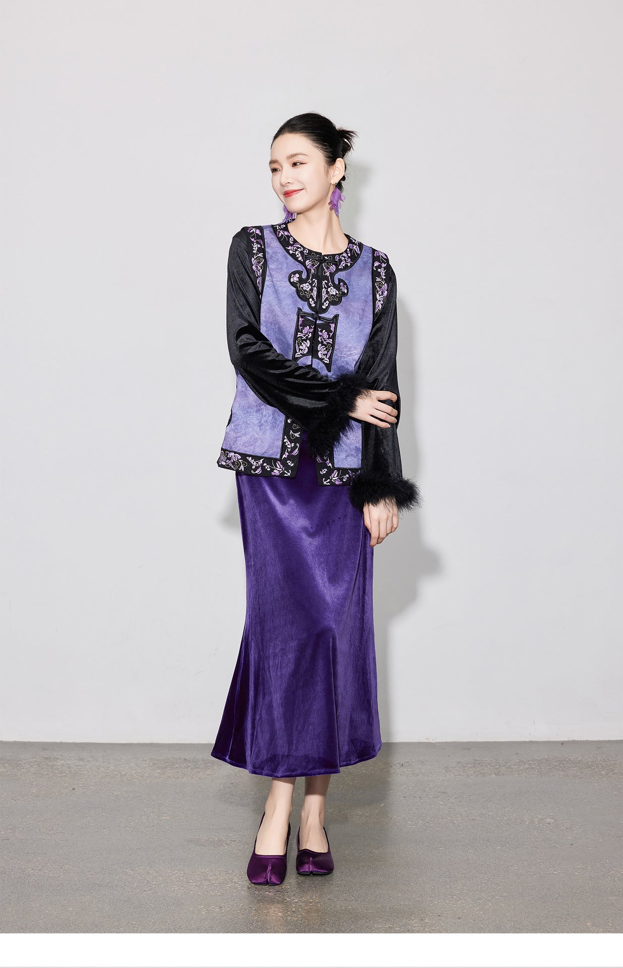 Chic Vintage High-Waist Velvet Long Skirt