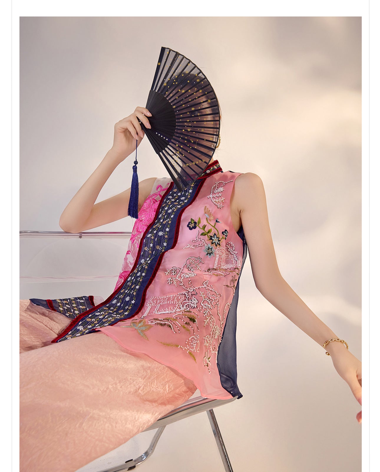 2026 New Chinese Embroidered Colorblock Mulberry Silk Vest Top