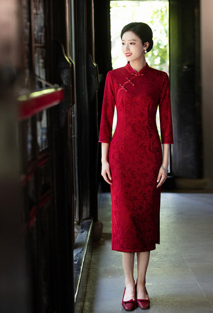 Elegant Red Long Sleeve Qipao – Autumn Wedding Event Dress