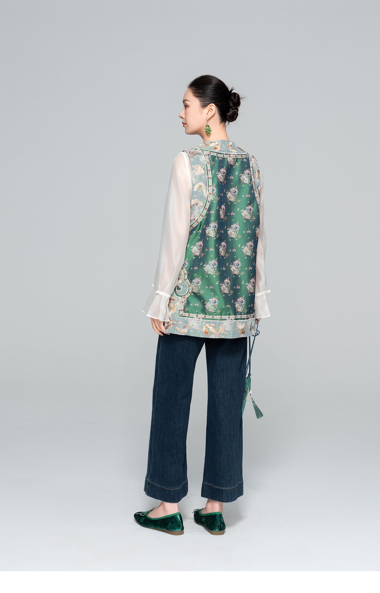 National Style Exquisite Embroidered Vest