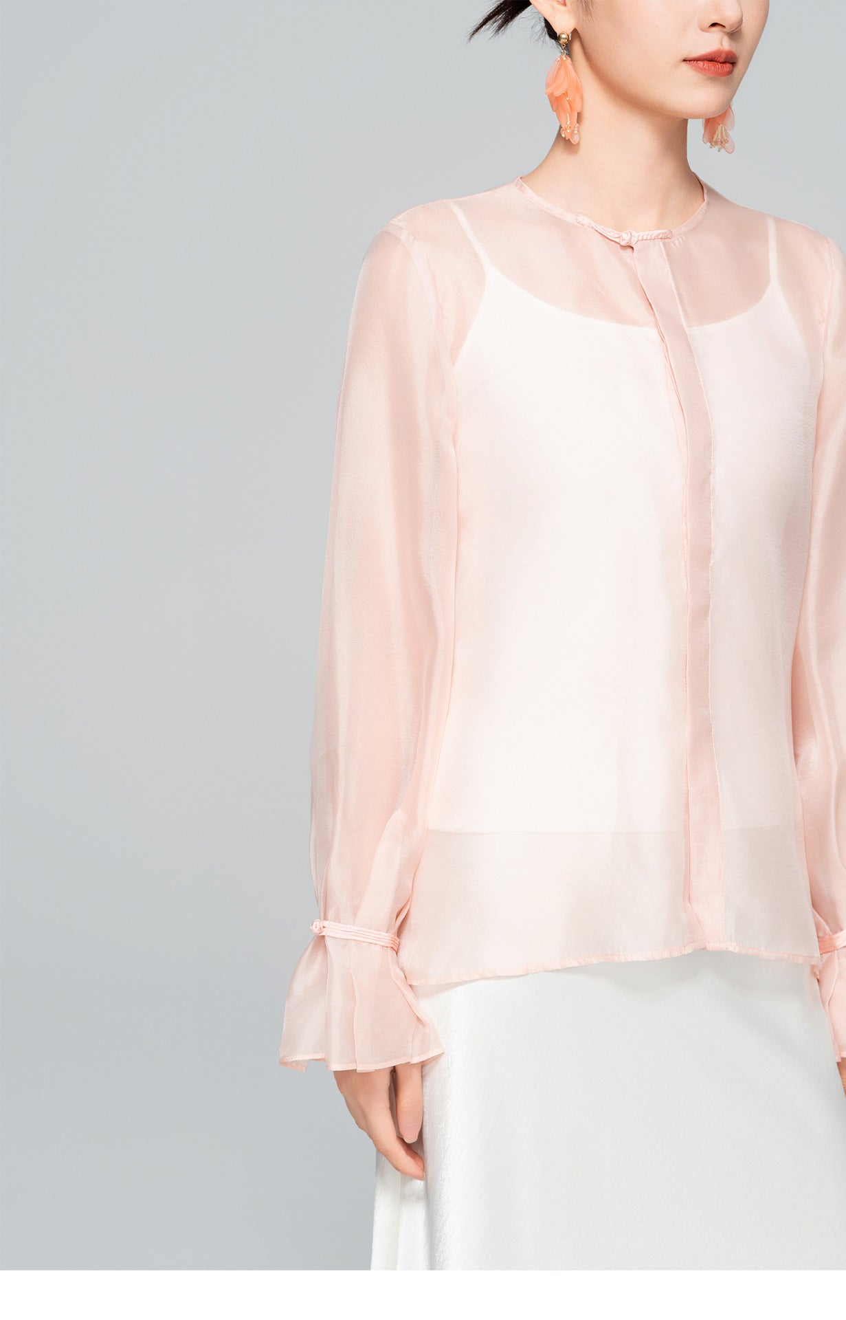 High-End Flared Sleeve Round Neck Women's Shirt