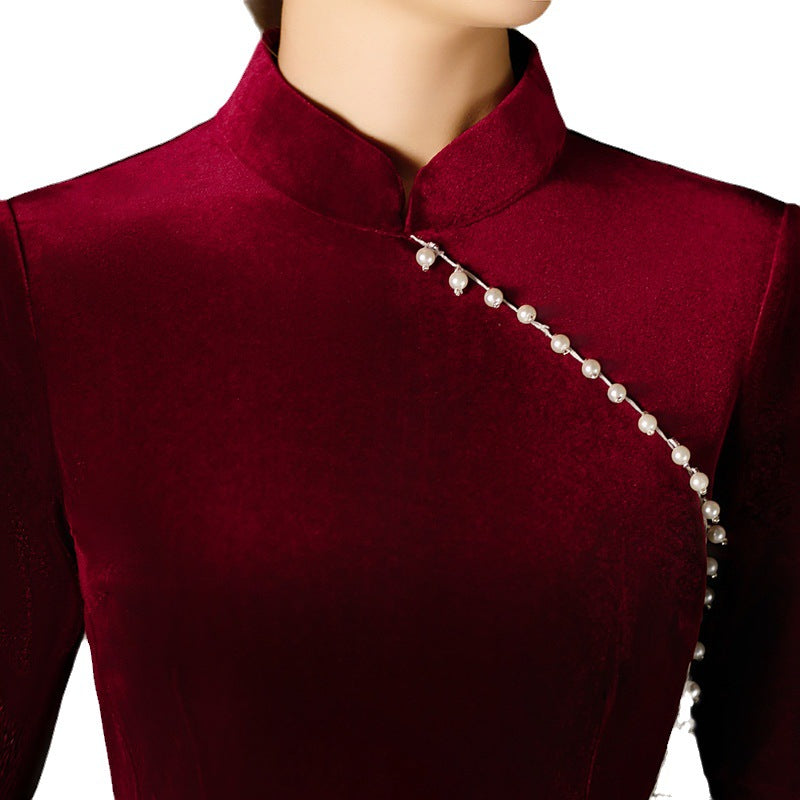 Elegant Mid-Sleeve Velvet Qipao – Burgundy Daily Dress