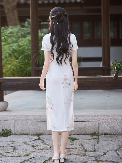 Elegant White Long Cheongsam – 2025 Youthful Summer Dress